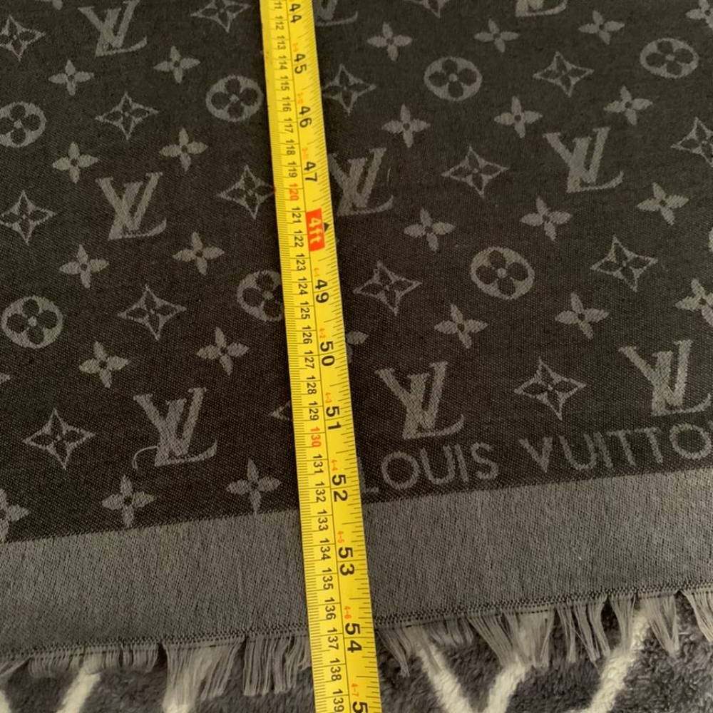 Louis Vuitton Gray Scarf